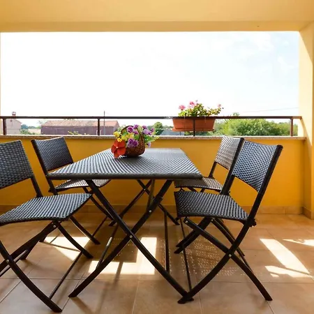 In Sajini/istrien 35275 Apartment